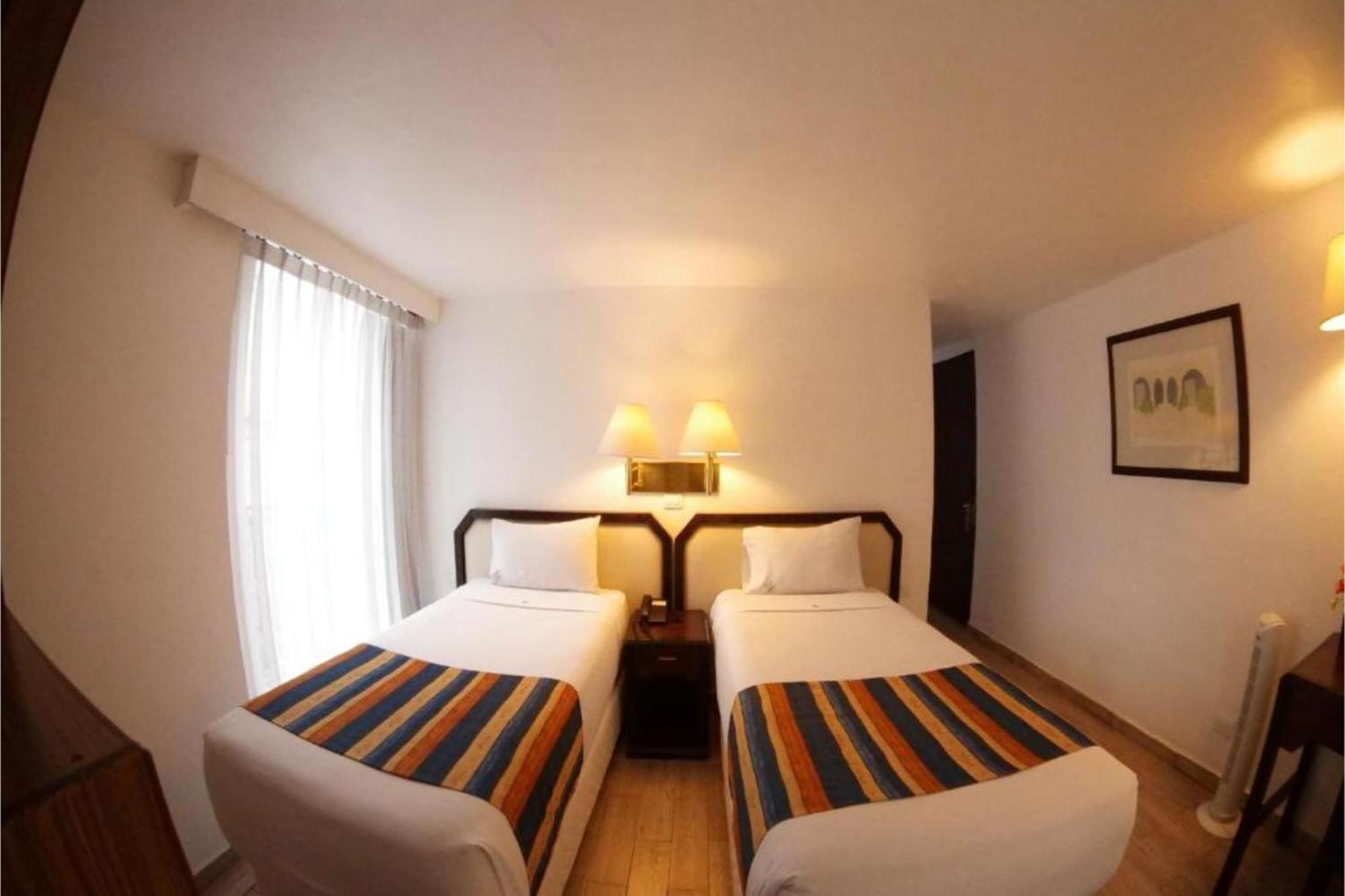 Collection O Hotel Del Portal, プエブラ エクステリア 写真