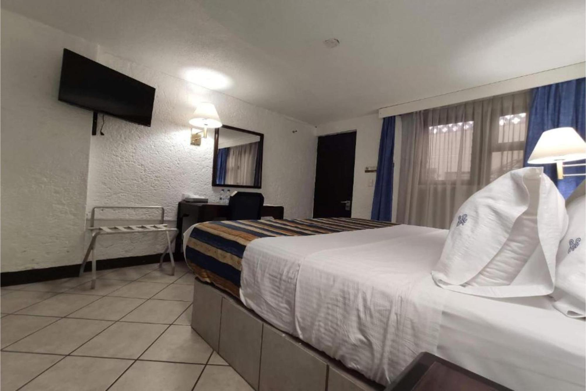 Collection O Hotel Del Portal, プエブラ エクステリア 写真