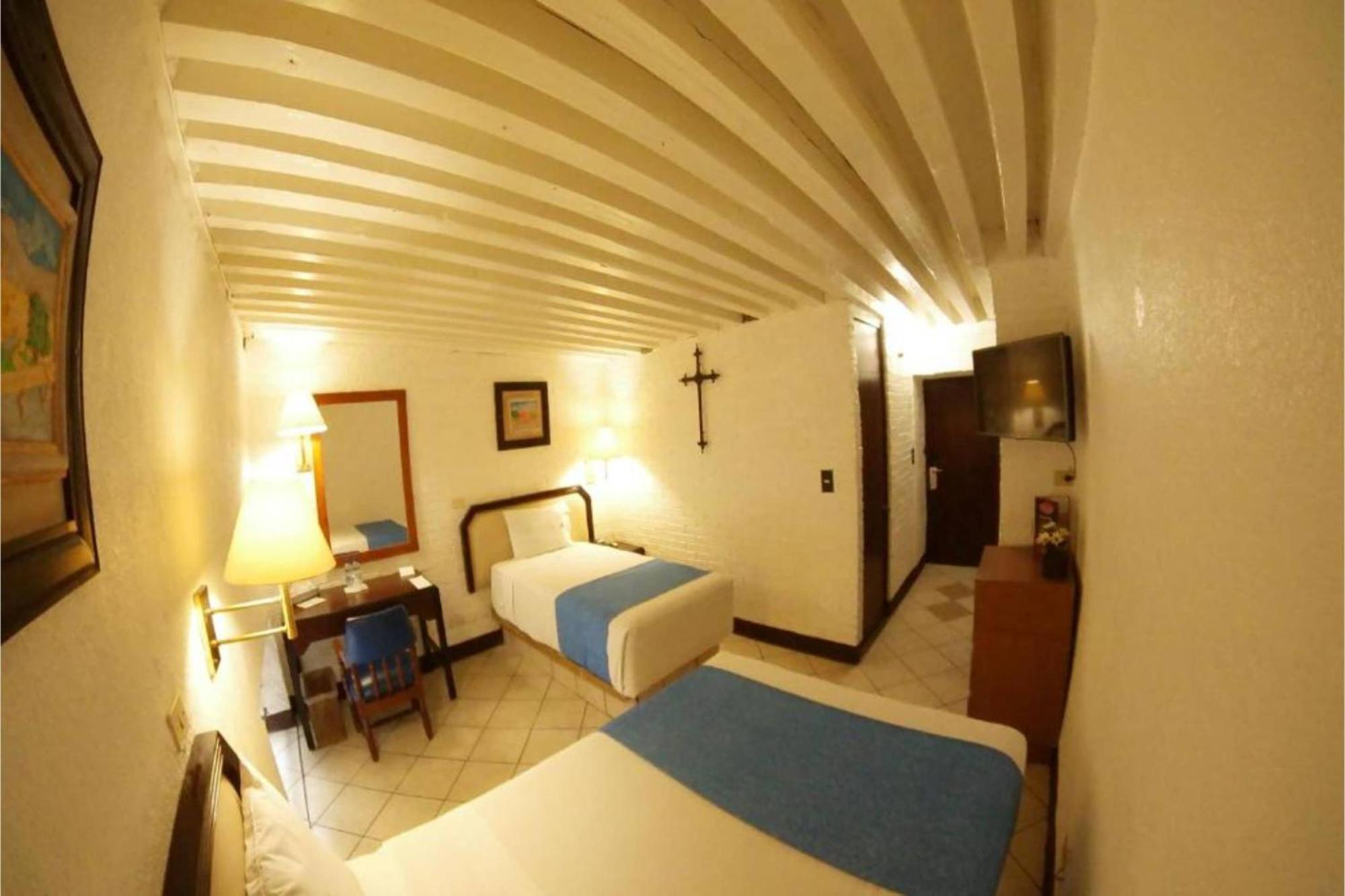 Collection O Hotel Del Portal, プエブラ エクステリア 写真